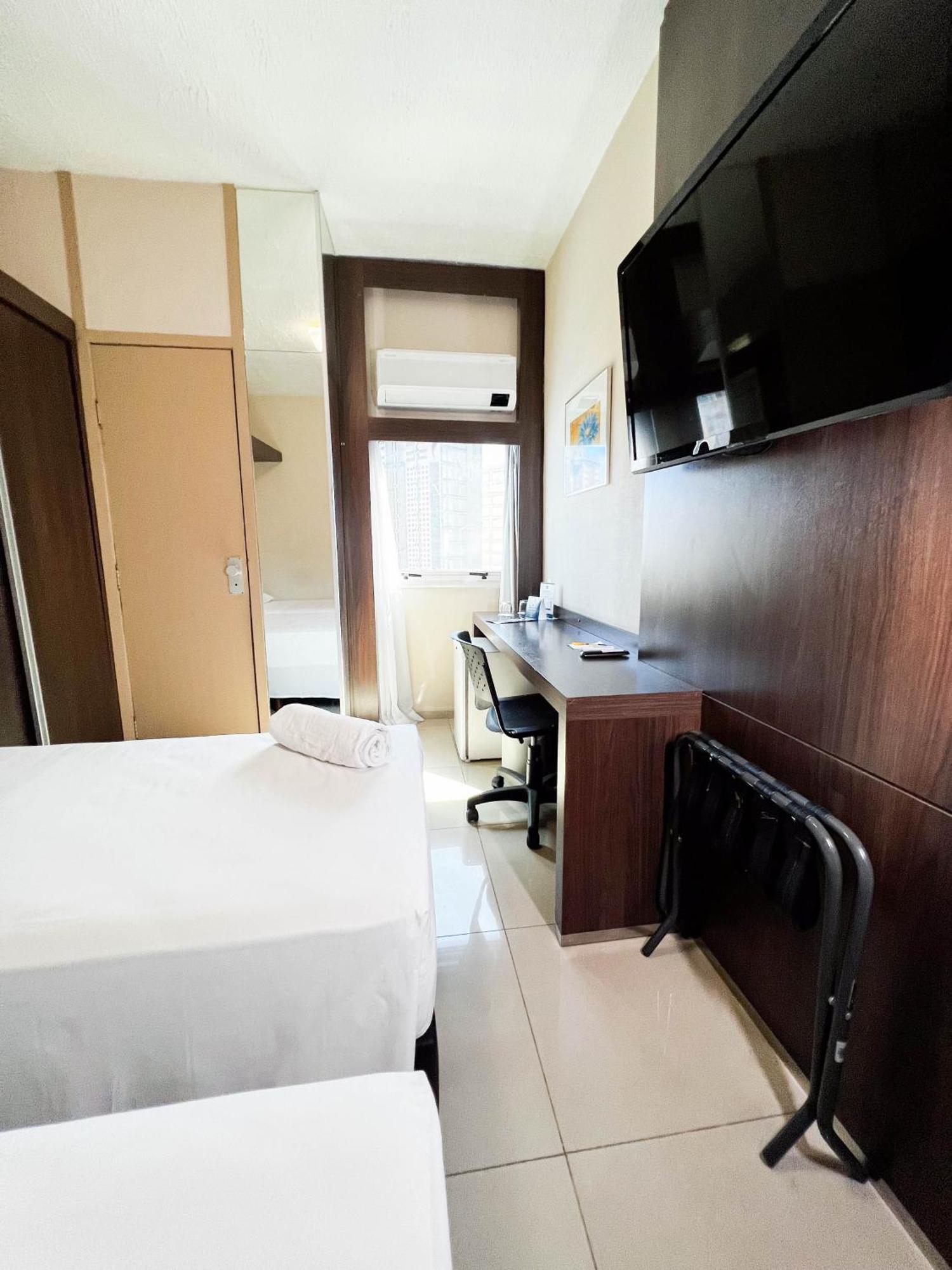 Quarto Duplo