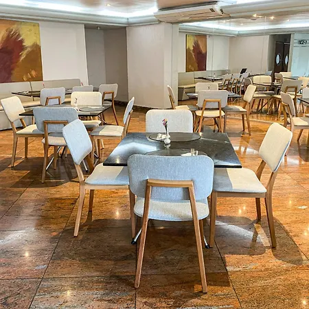 Royal Center Hotel Lourdes-3